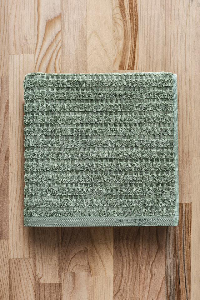 Penta Set 303 - 1 Piece 70x140 cm, 1 Piece 50x90 cm Premium Towel Set