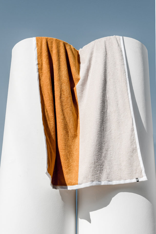 Muna Island - Der neue Trend des Sommers, 90x180 cm Premium Strandtuch