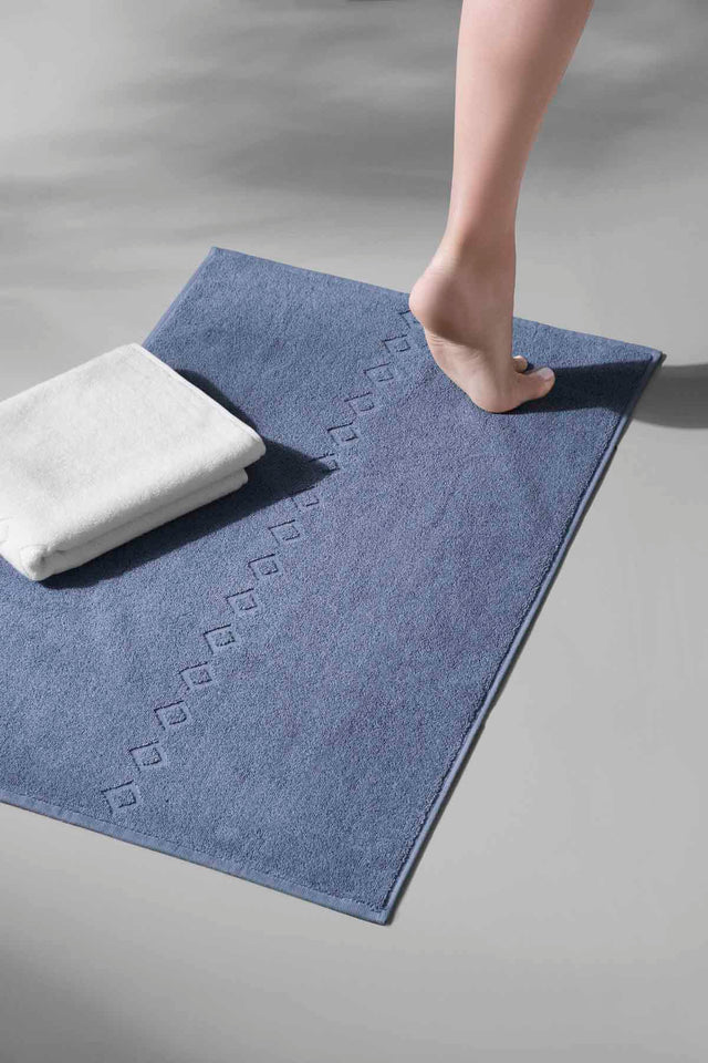 Oscuro X Bathmat Sky - 50x75 cm Ayak Havlusu