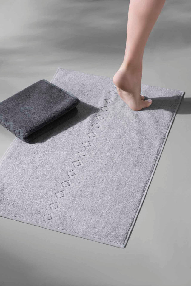 Oscuro X Bathmat Space - 50x75 cm Ayak Havlusu